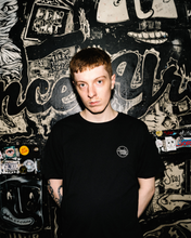 Load image into Gallery viewer, Sneaks Star Embroidered Tee